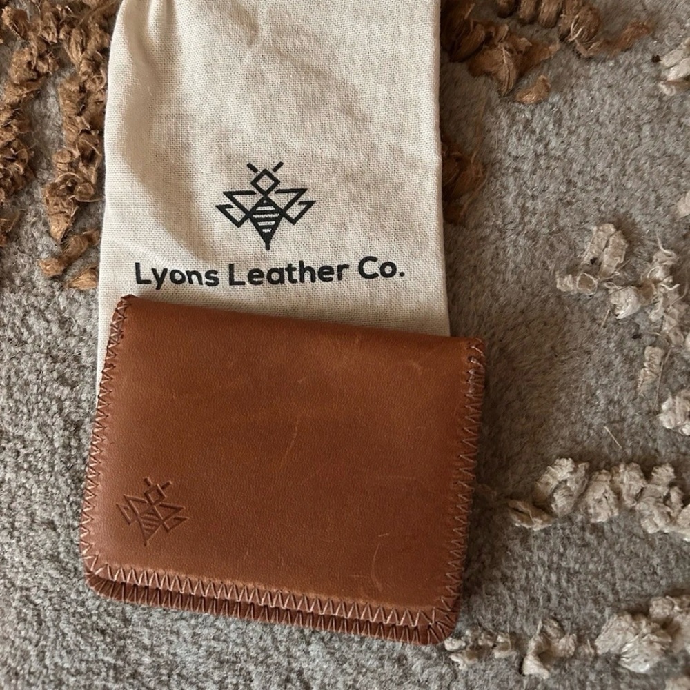 Lyons Leather Co Honey Daily Wallet Just purchased